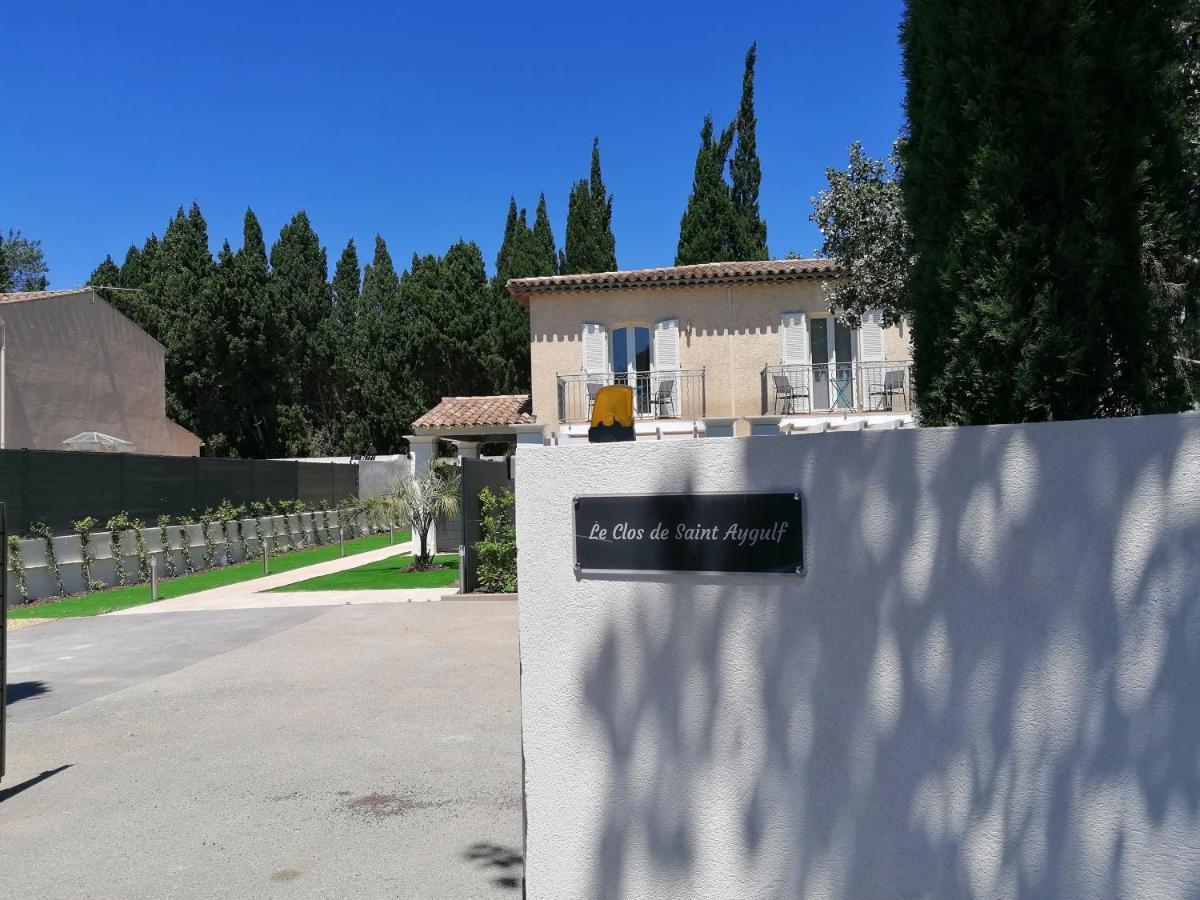 Le Clos De Saint Aygulf Bagian luar foto