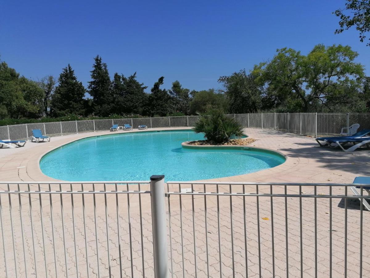 Le Clos De Saint Aygulf Bagian luar foto