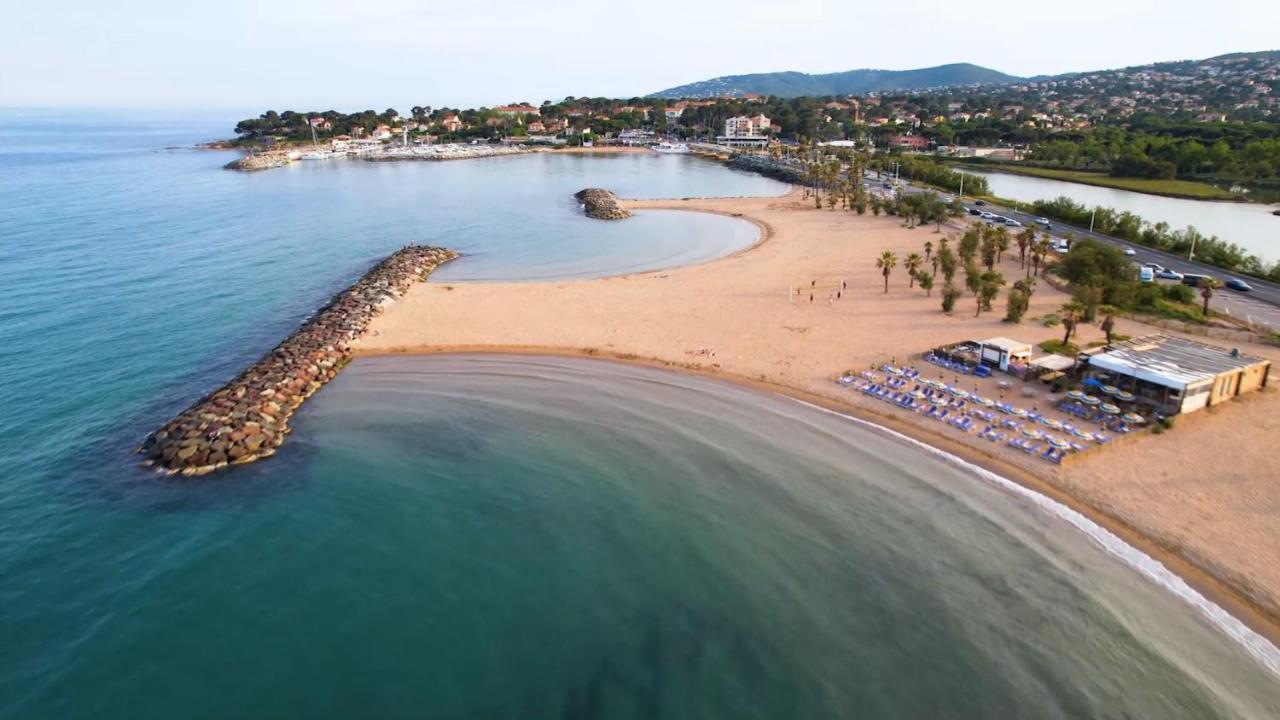 Le Clos De Saint Aygulf Bagian luar foto